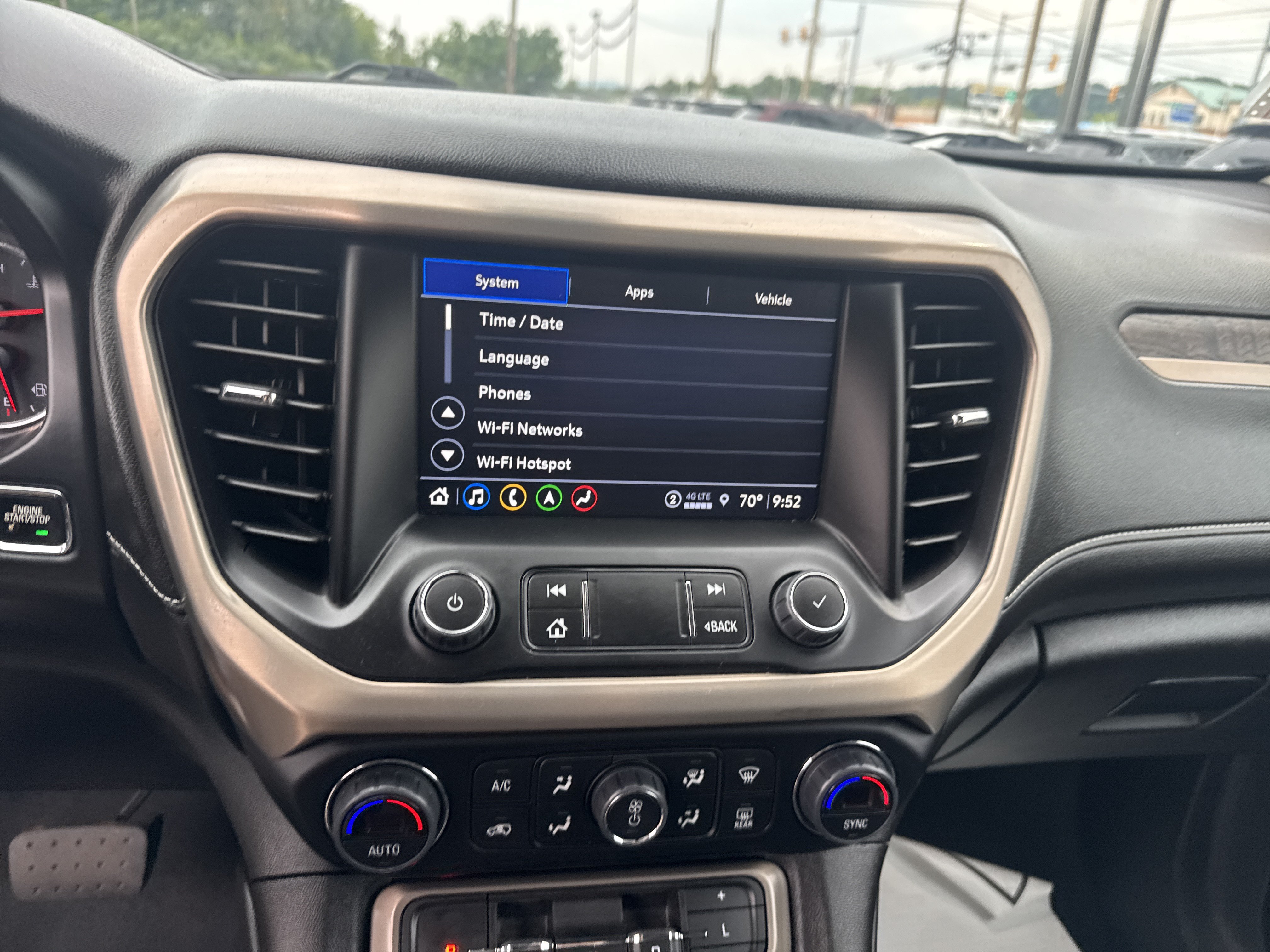 Used 2023 GMC Acadia Denali w/ Denali Ultimate Package AWD/4WD image 24