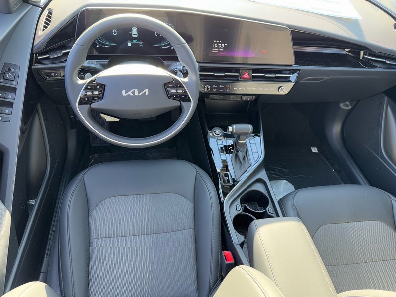 New 2025 Kia Niro EX image 9