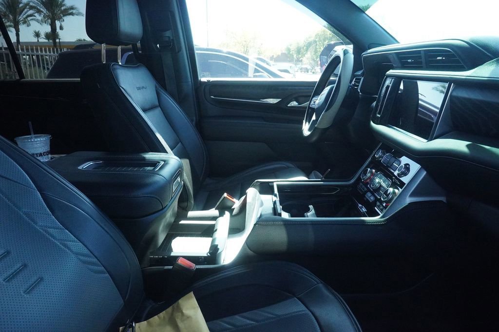 Used 2024 GMC Yukon XL Denali w/ Max Trailering Package AWD/4WD image 12