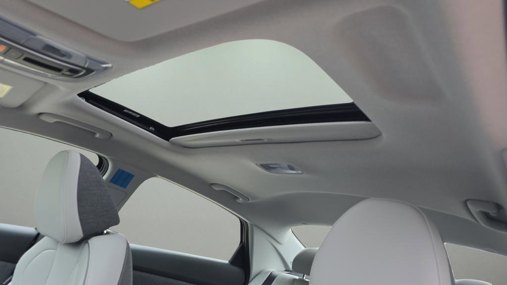 New 2026 Hyundai Elantra Limited image 21