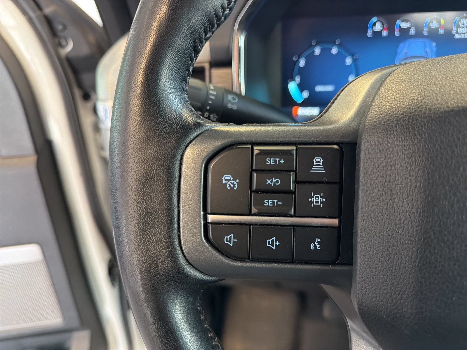 Used 2024 Ford F150 Lariat w/ Bed Utility Package AWD/4WD image 19