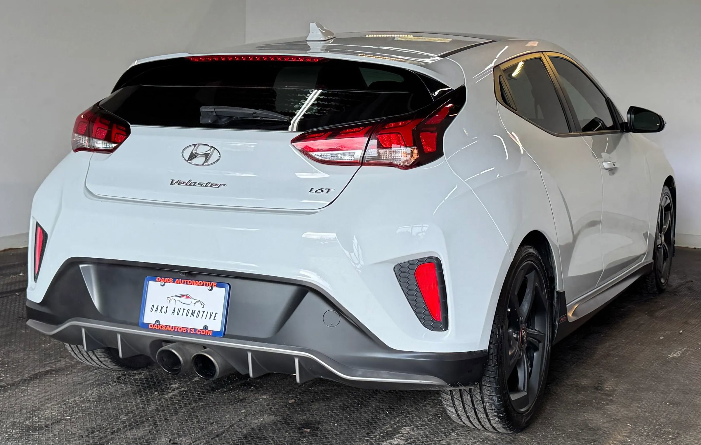 Used 2019 Hyundai Veloster Turbo image 5