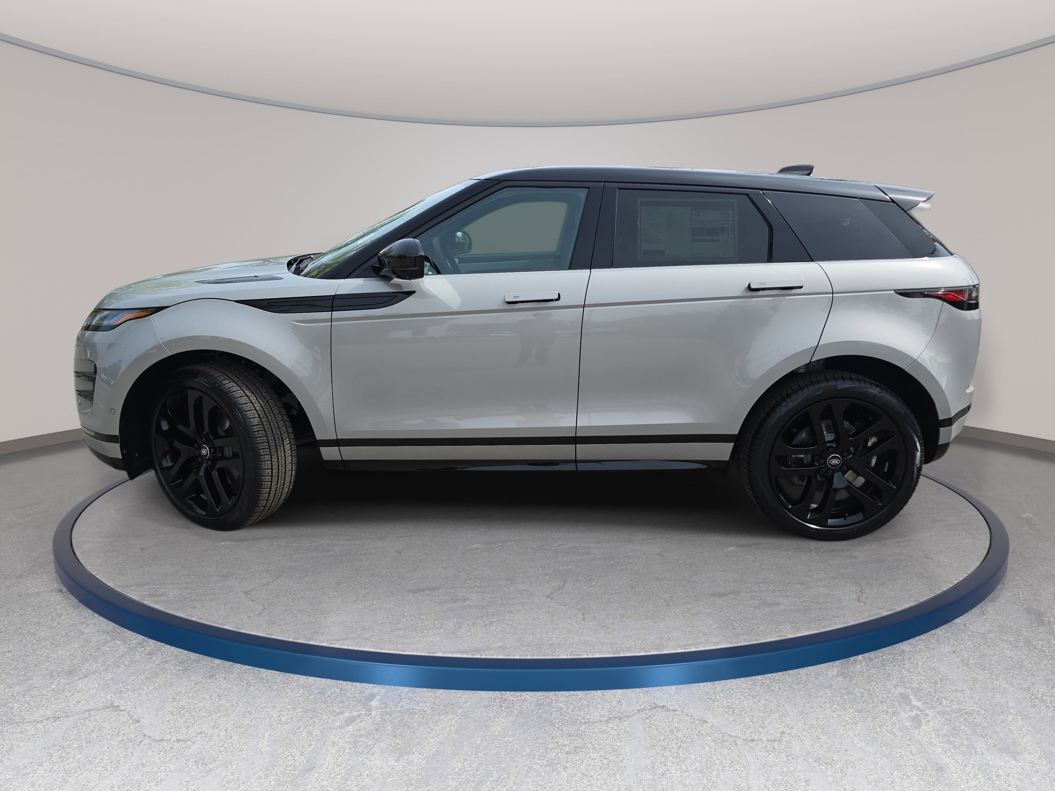 New 2026 Land Rover Range Rover Evoque Dynamic SE image 8
