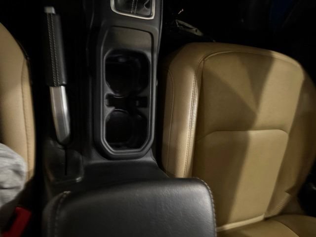 Used 2019 Jeep Wrangler Unlimited Rubicon w/ Dual Top Group AWD/4WD image 21