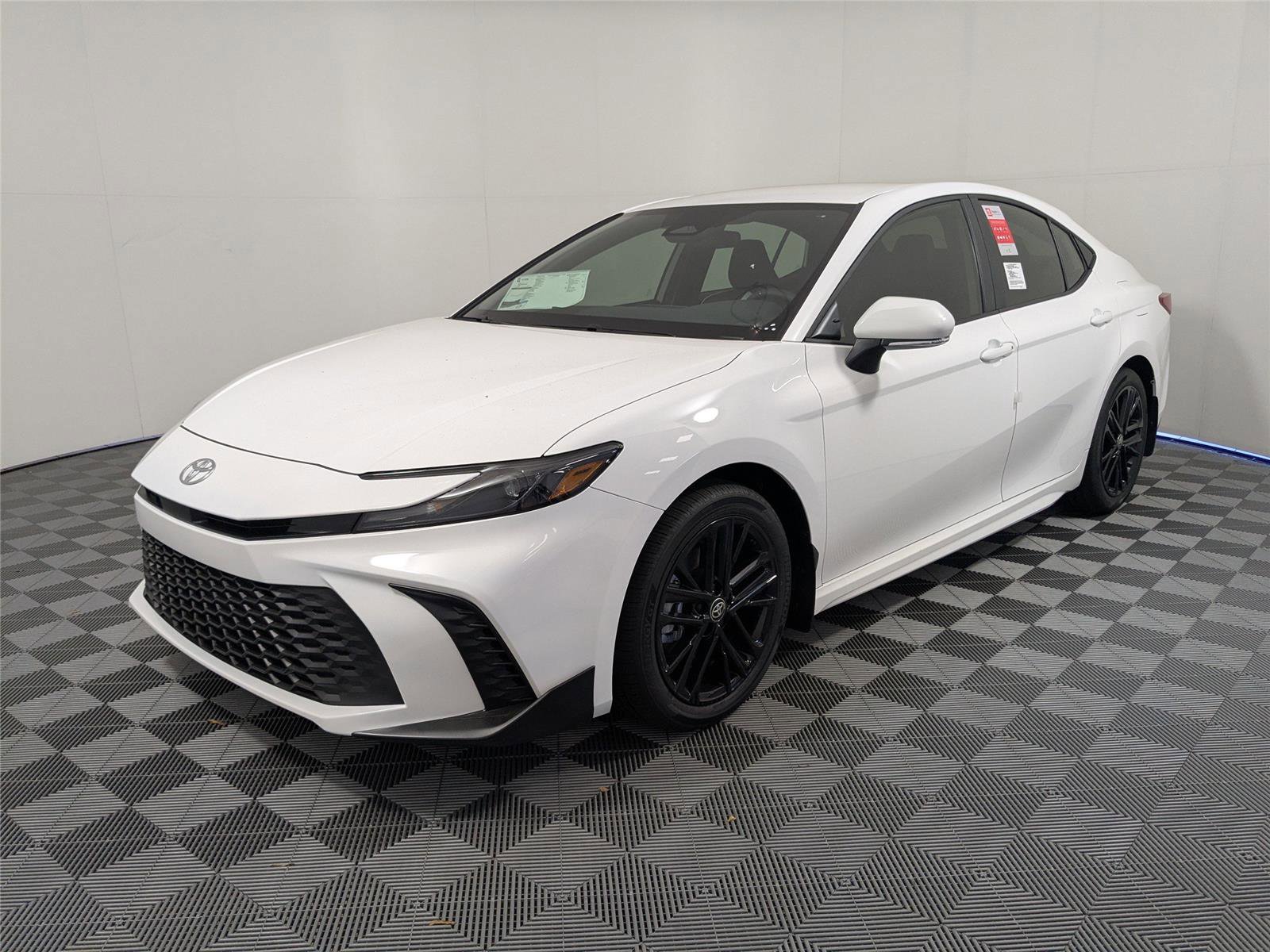 New 2026 Toyota Camry SE image 1