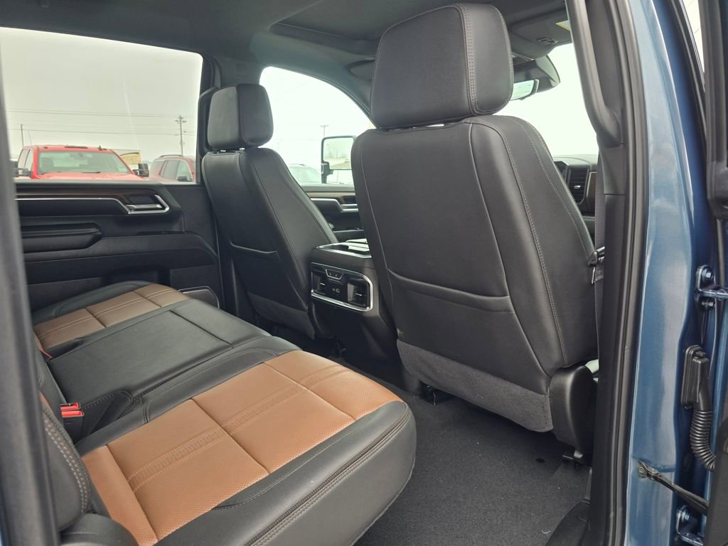 Used 2025 Chevrolet Silverado 2500 High Country w/ High Country Premium Package image 22