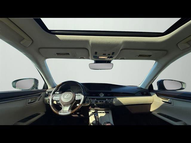 Used 2017 Lexus ES 350 w/ Luxury Package image 9