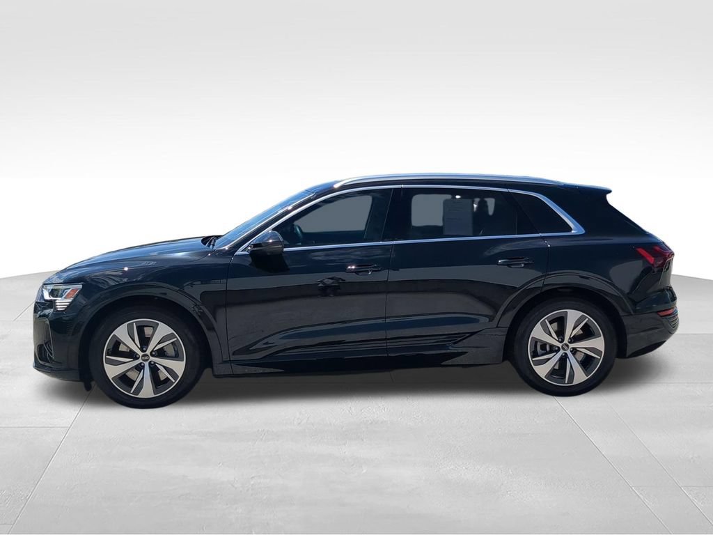 Used 2024 Audi Q8 e-tron Premium Plus w/ Premium Plus Package AWD/4WD image 6