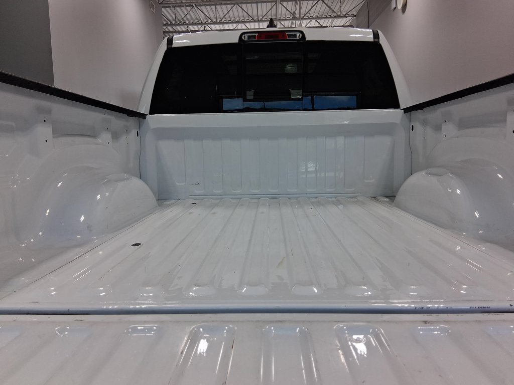 Used 2020 RAM 1500 Laramie AWD/4WD image 32