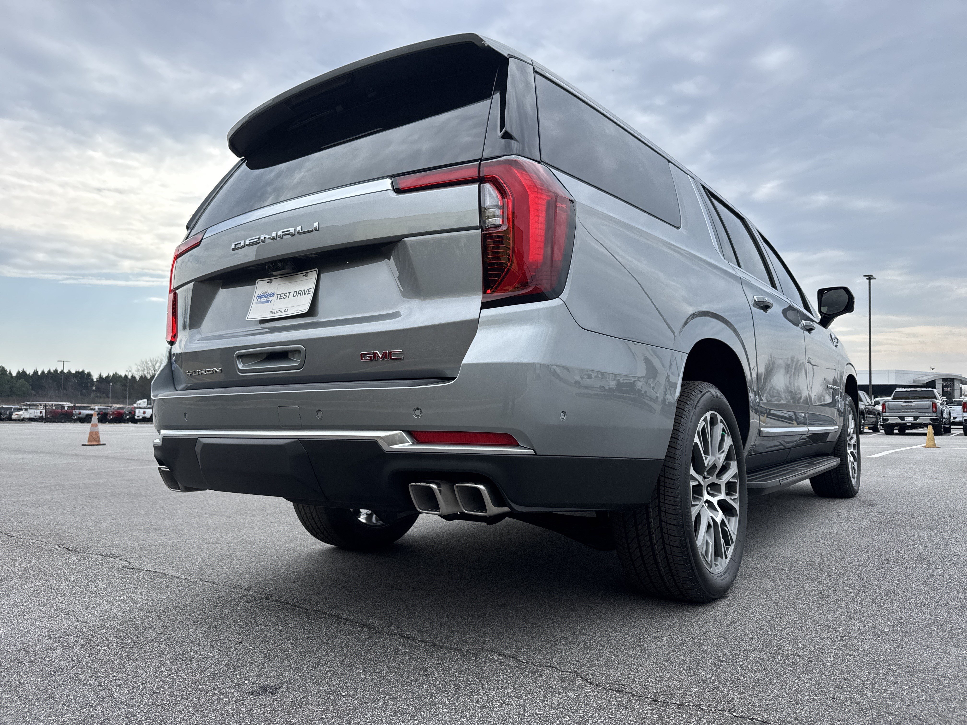 New 2026 GMC Yukon XL Denali w/ Advanced Technology Package AWD/4WD image 10