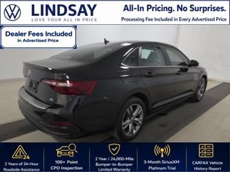 Used 2023 Volkswagen Jetta SE FWD image 4