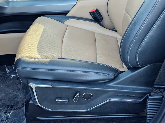 Used 2022 Ford F150 Lariat w/ Equipment Group 502A High image 18