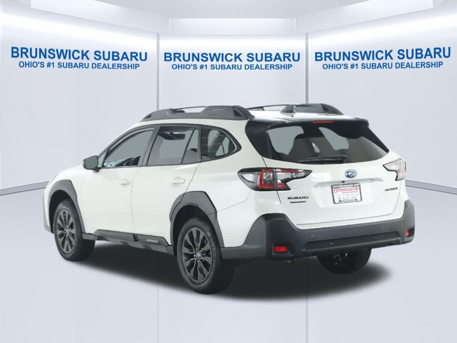 Used 2024 Subaru Outback Onyx Edition AWD/4WD image 40