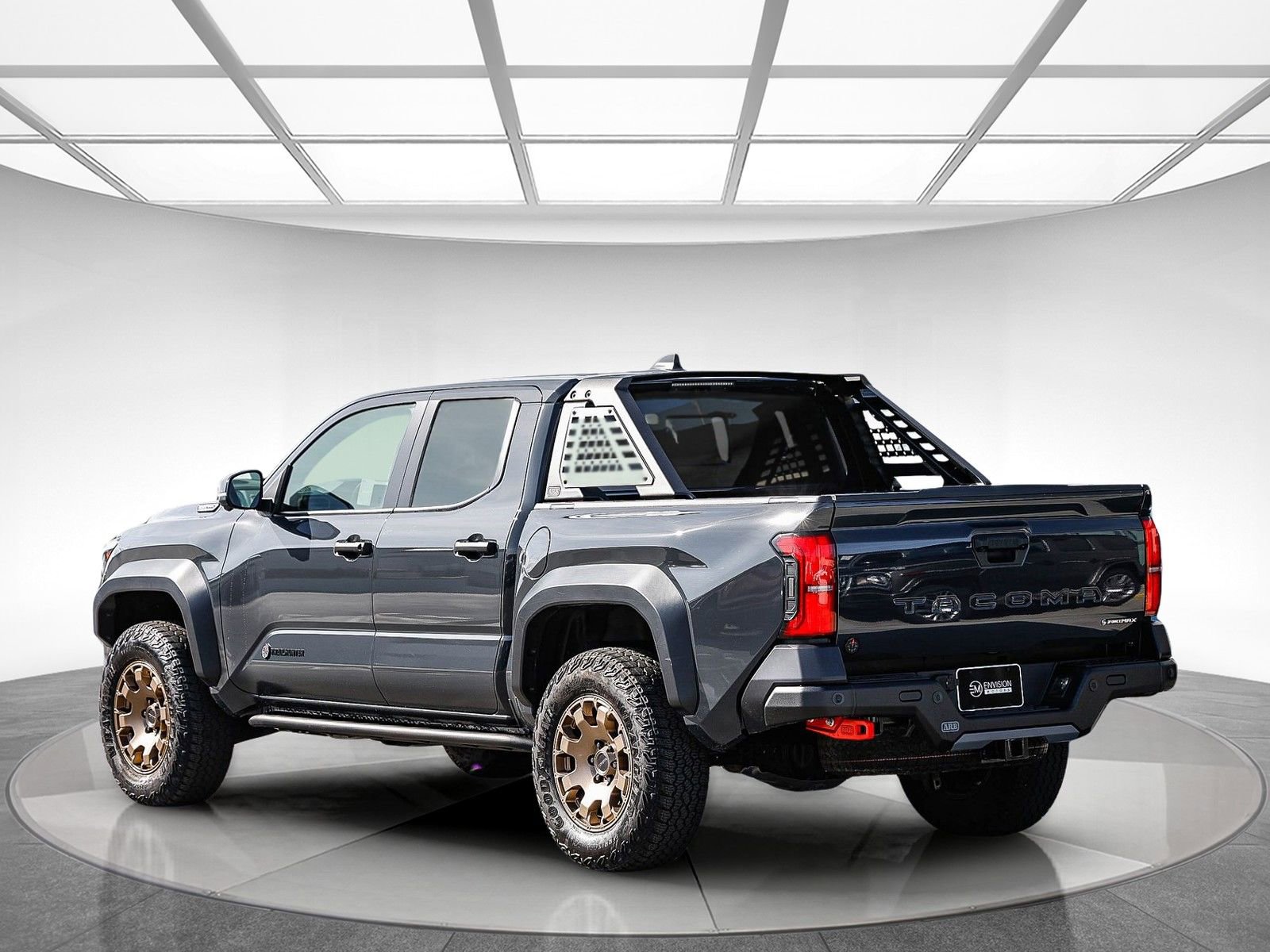 Used 2025 Toyota Tacoma Trailhunter image 2