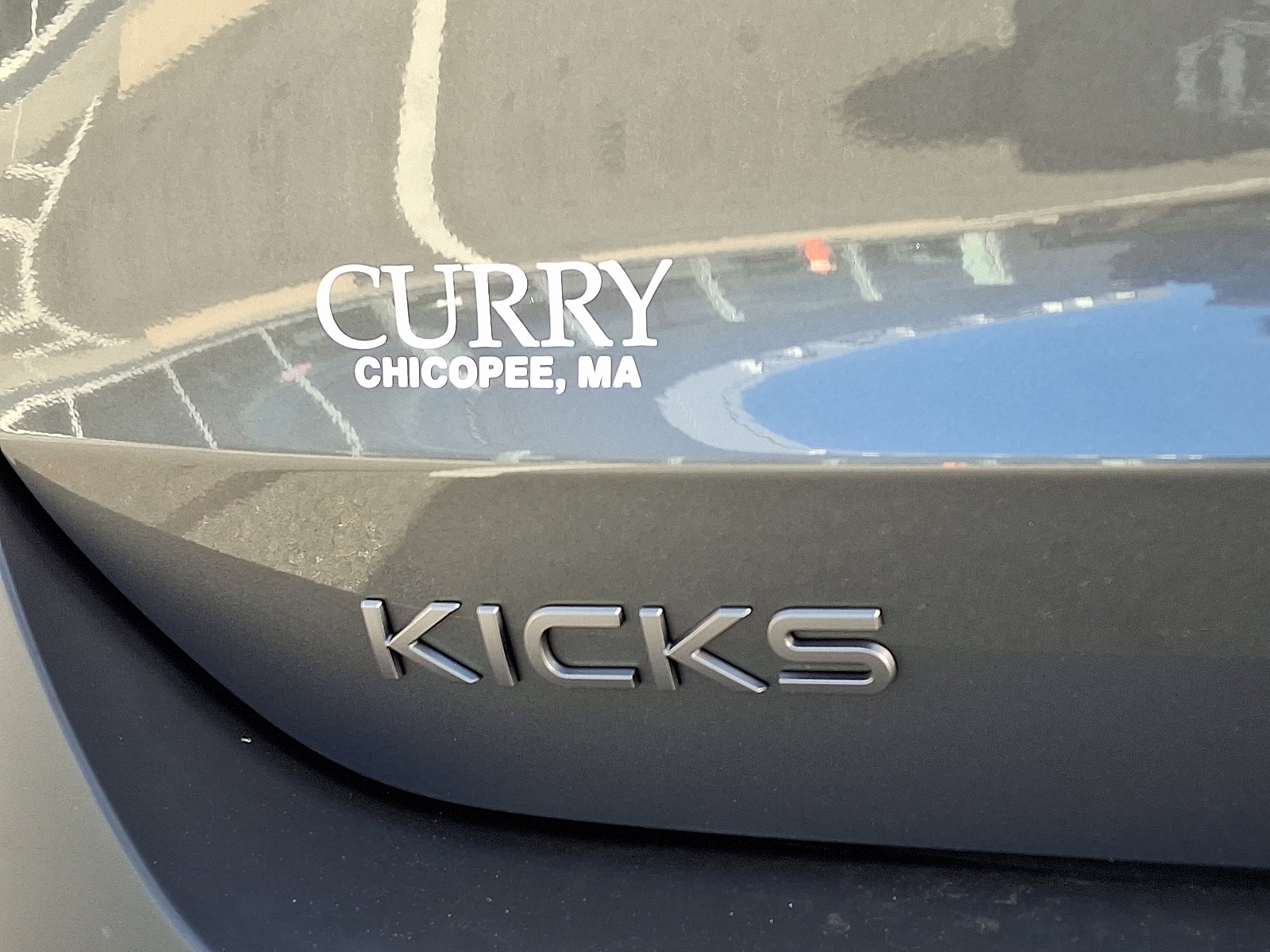 Used 2025 Nissan Kicks SR image 30