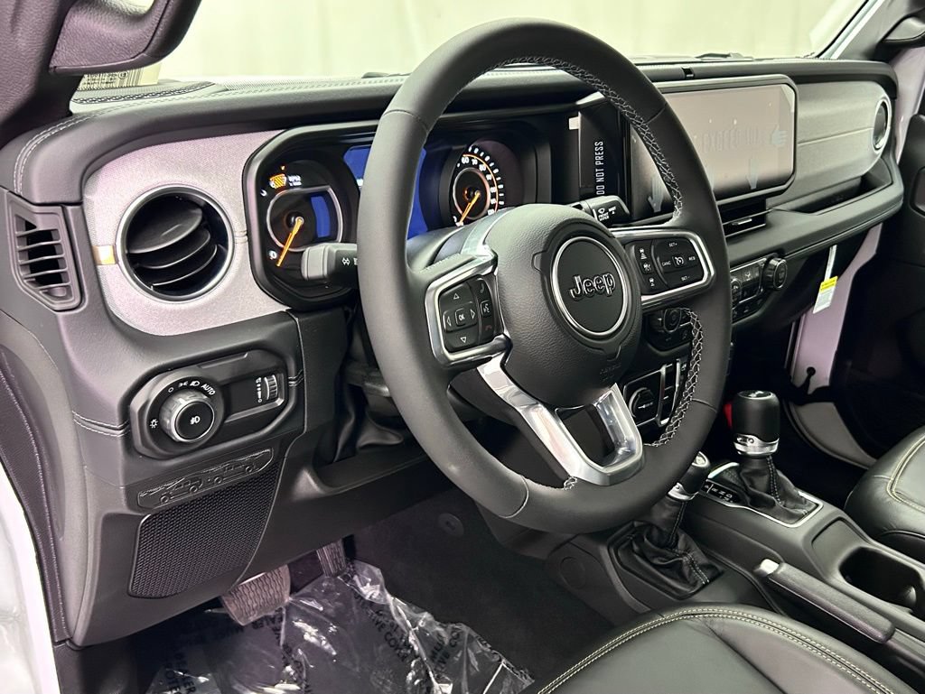 New 2025 Jeep Wrangler Unlimited Sahara w/ Safety Group AWD/4WD image 14