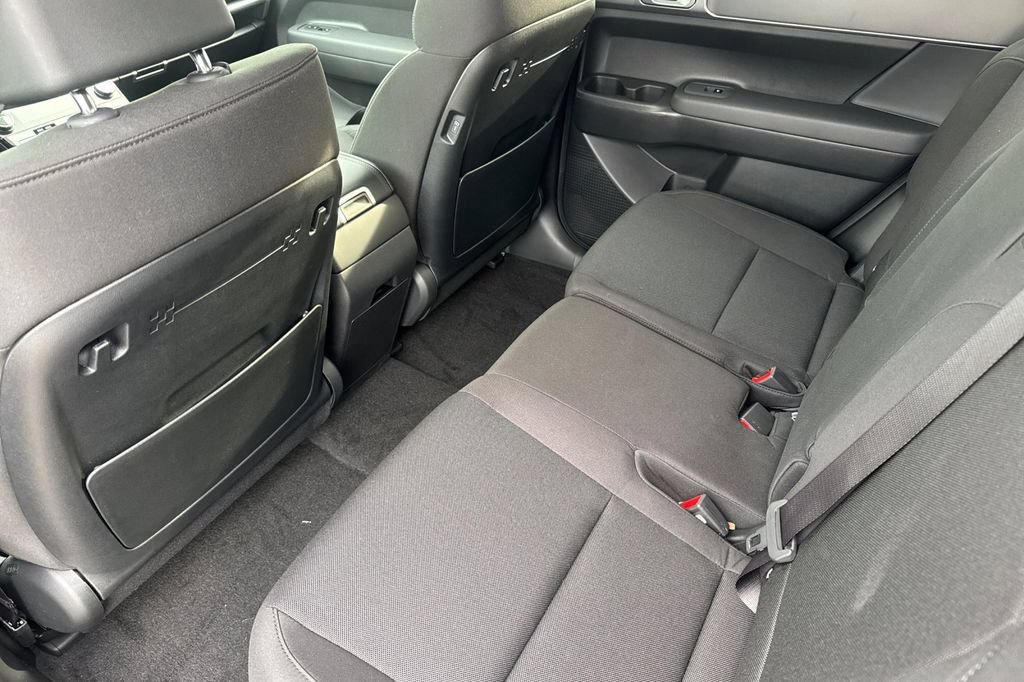 New 2026 Hyundai Santa Fe SE FWD image 13