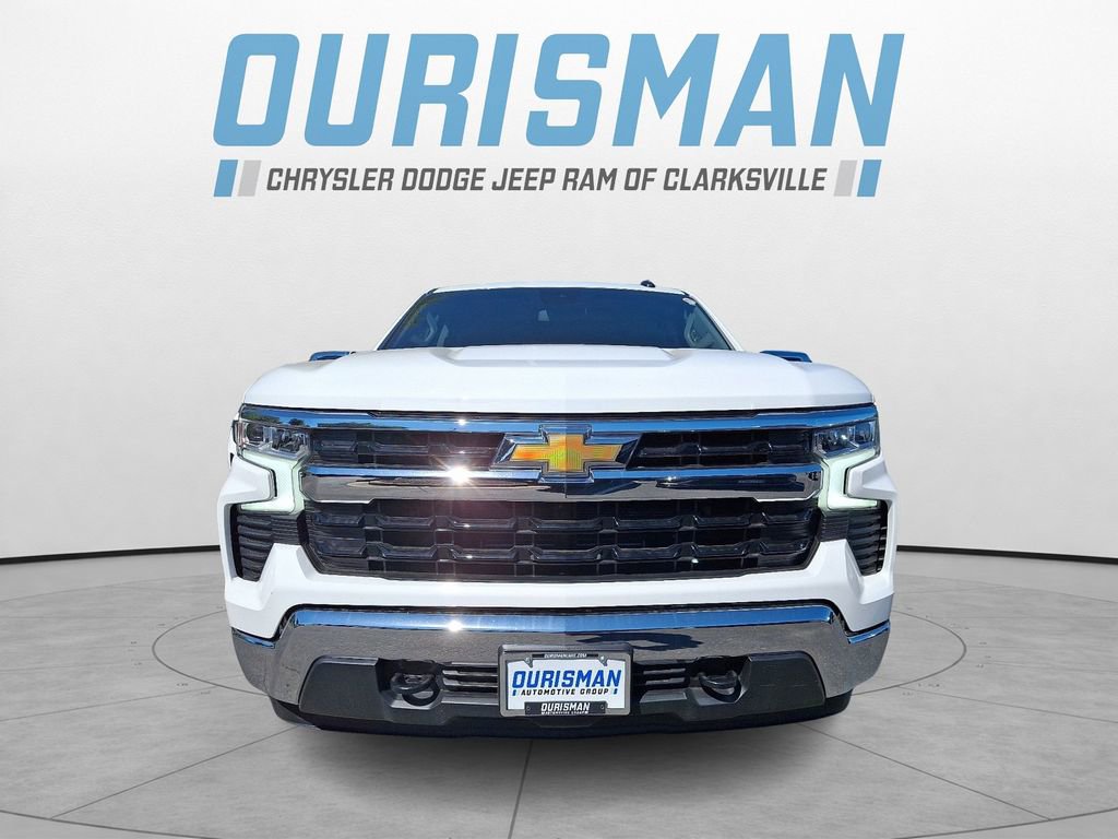 Used 2024 Chevrolet Silverado 1500 LT AWD/4WD image 2