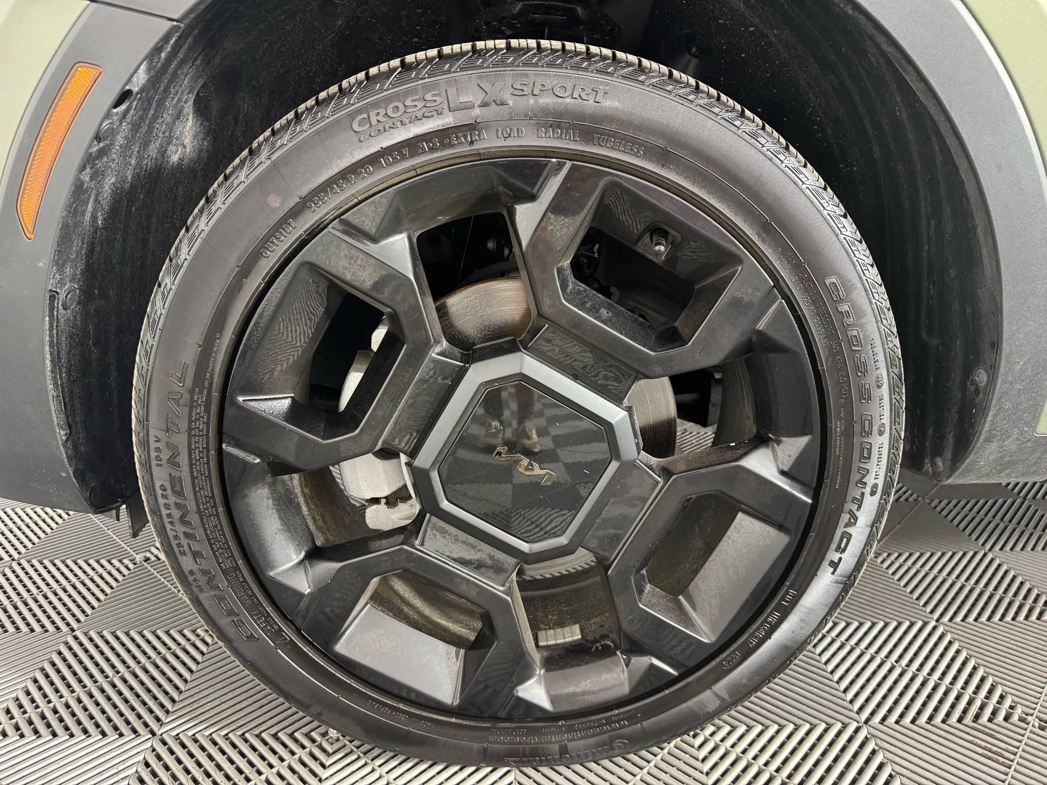 Used 2025 Kia Sorento SX AWD/4WD image 49