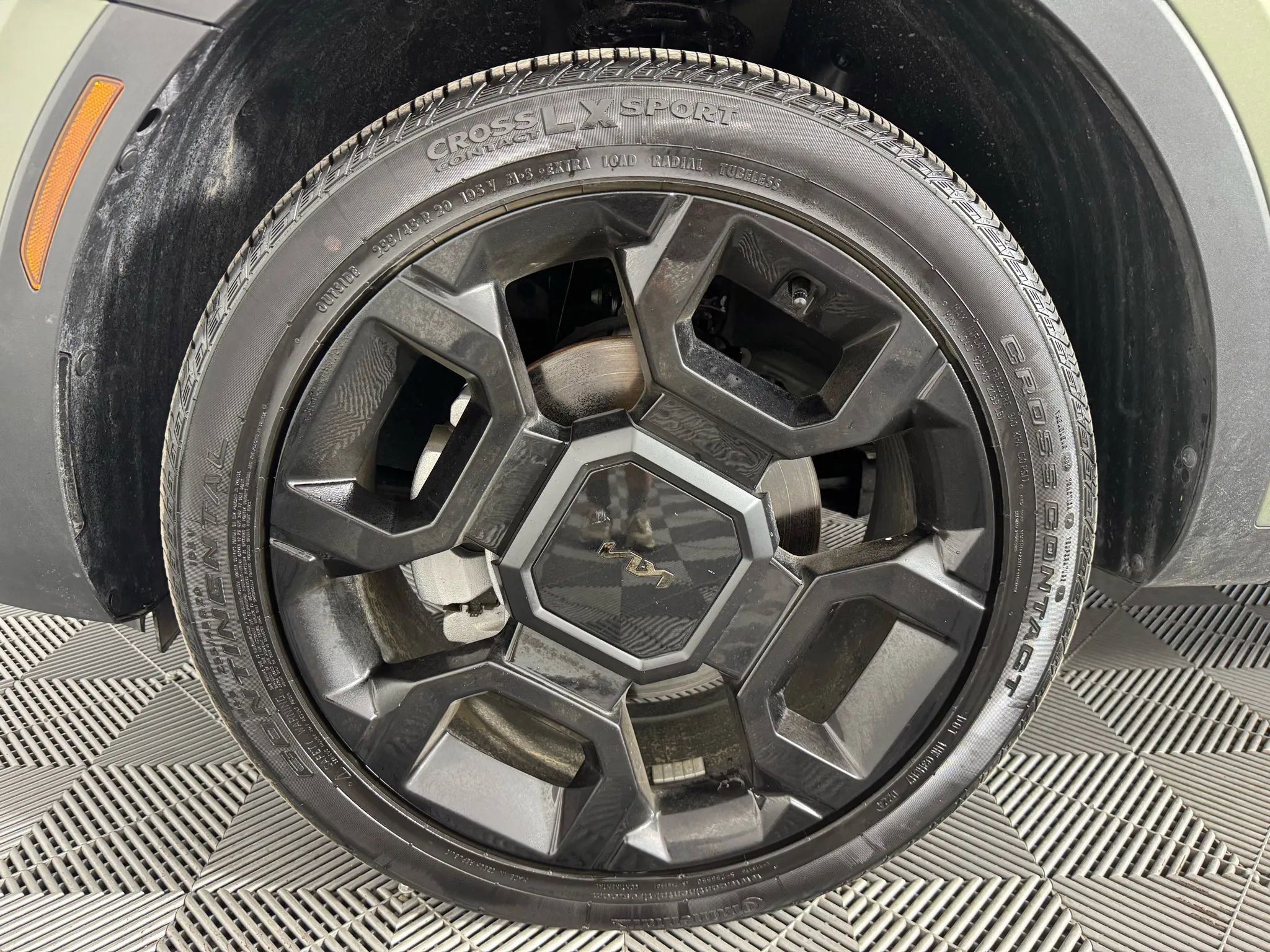 Used 2025 Kia Sorento SX image 49