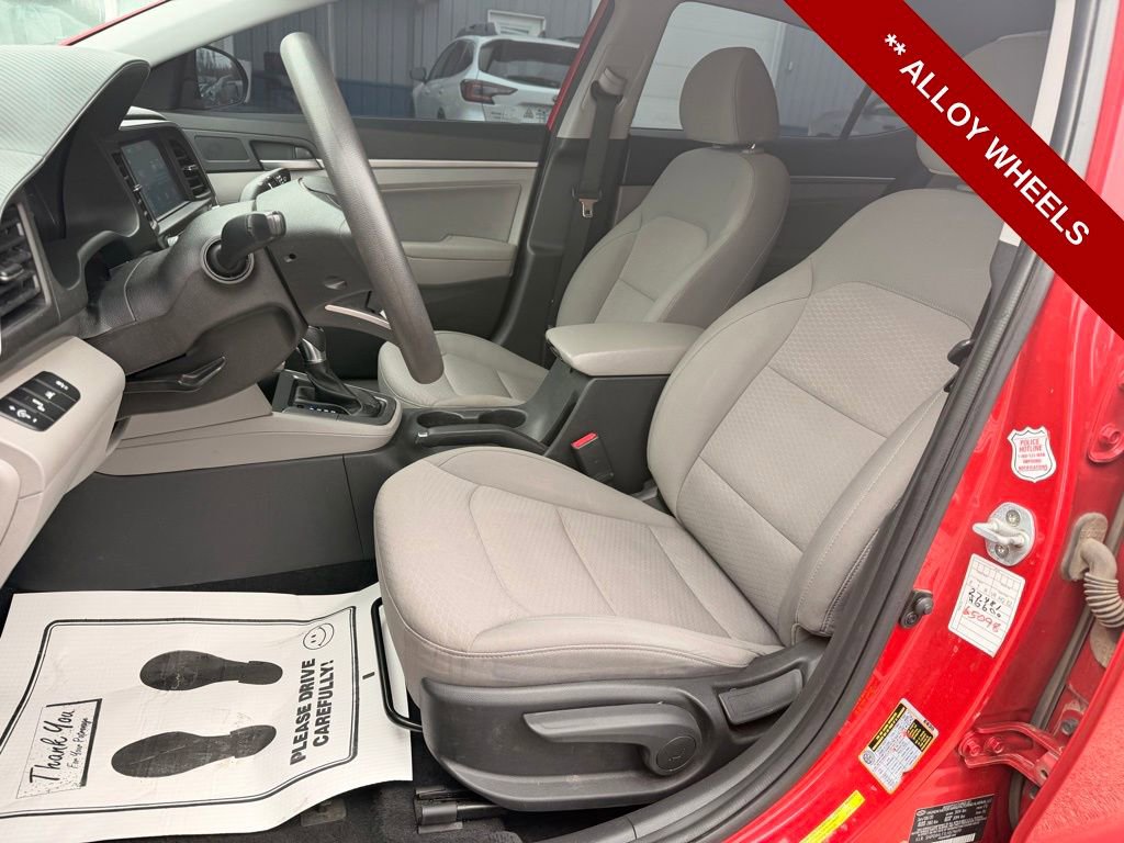 Used 2020 Hyundai Elantra SEL image 10