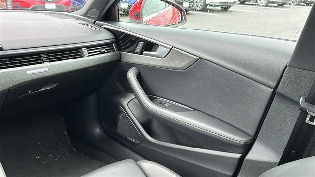 Used 2024 Audi A4 2.0T Premium Plus image 25