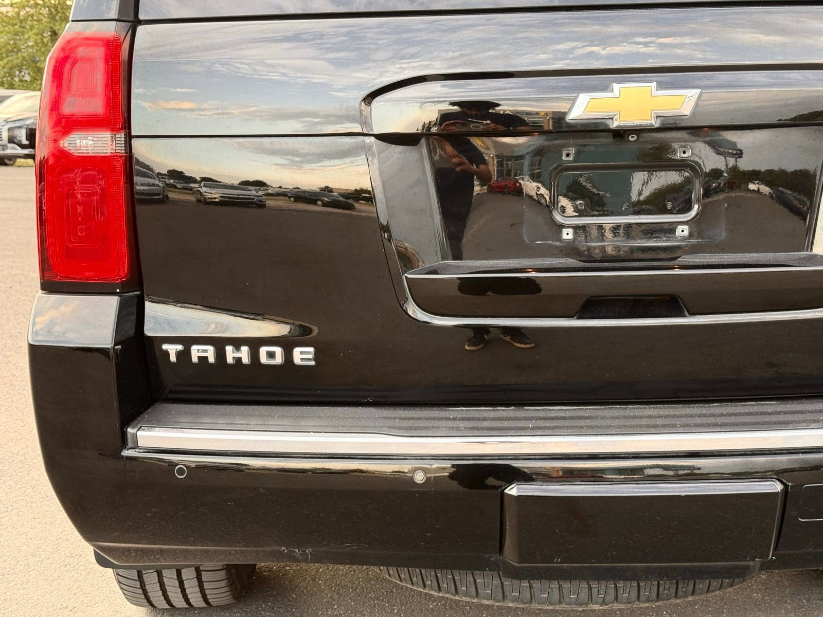 Used 2015 Chevrolet Tahoe LTZ w/ Max Trailering Package AWD/4WD image 11