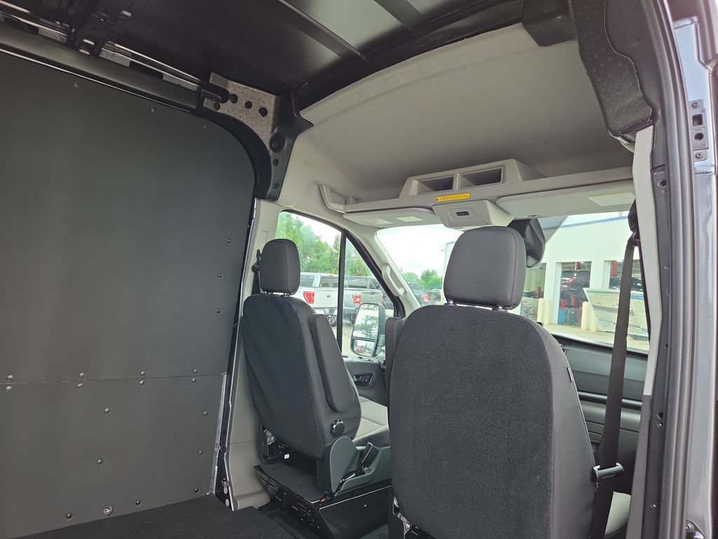 New 2026 Ford Transit 250 148 Medium Roof w/ Load Area Protection Package RWD image 12