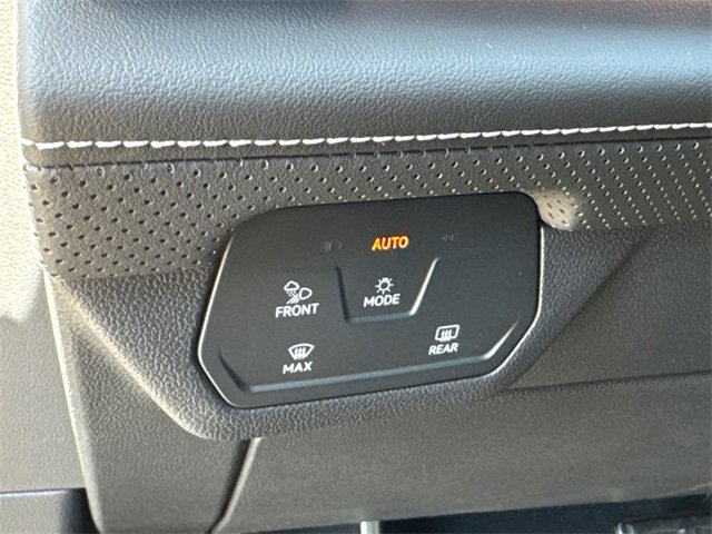 New 2026 Volkswagen Atlas Cross Sport SEL Premium R-Line image 38
