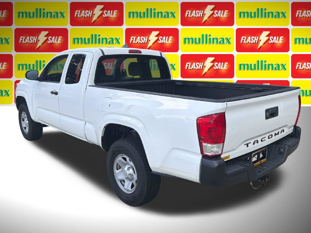 Used 2017 Toyota Tacoma SR RWD image 9