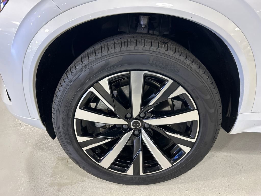 Used 2026 Volvo XC90 B6 Core w/ Protection Package image 8