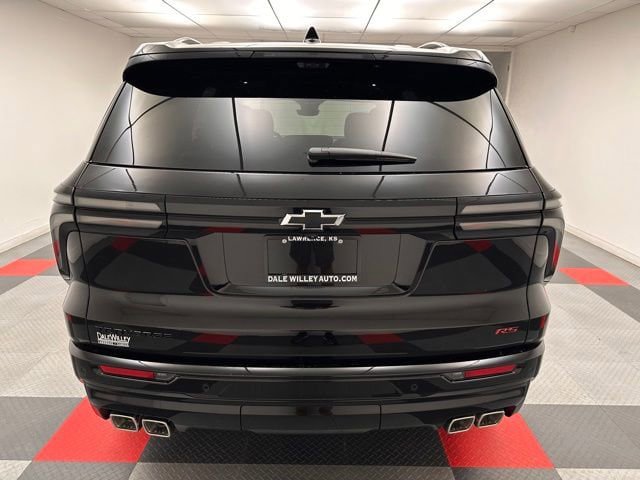 New 2026 Chevrolet Traverse RS w/ LPO, Floor Liner Package FWD image 5