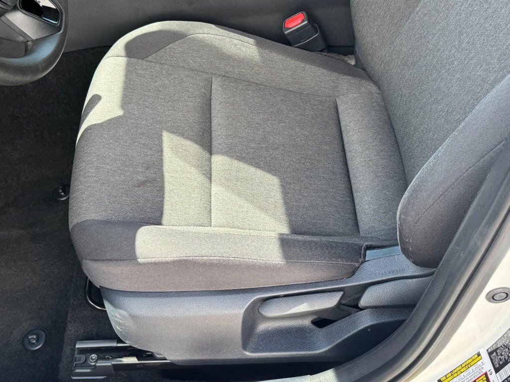 Used 2025 Toyota Camry LE image 24