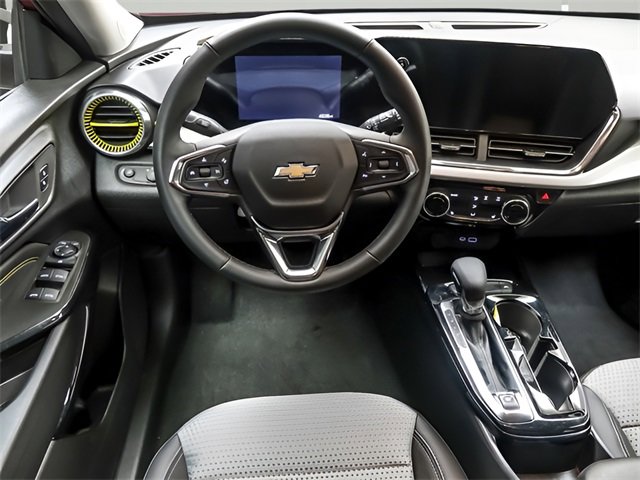 Used 2026 Chevrolet Trax LT w/ Driver Confidence Package image 12