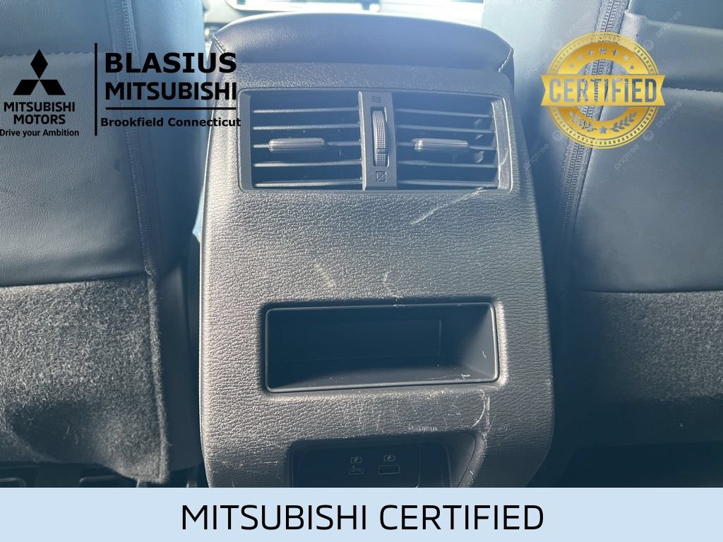 Used 2024 Mitsubishi Outlander 4WD Plug-In Hybrid image 33