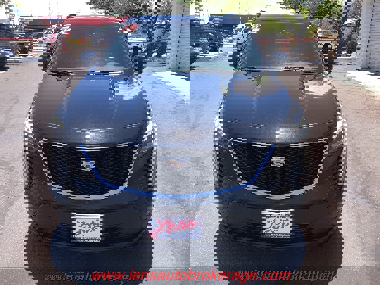 Used 2019 Cadillac XT4 Sport image 3