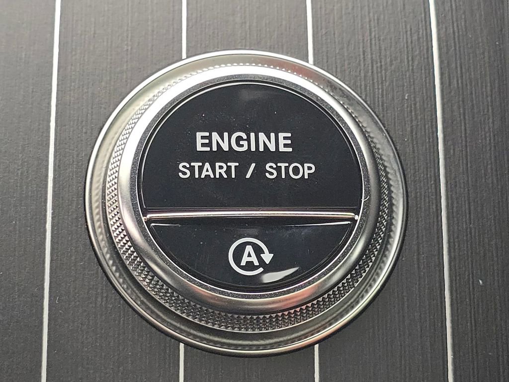 Certified 2026 Mercedes-Benz GLC 300 4MATIC image 36