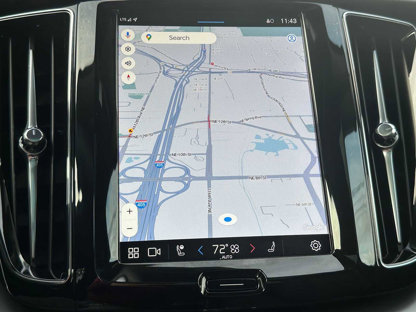 Used 2025 Volvo XC60 B5 Core w/ Climate Package image 27