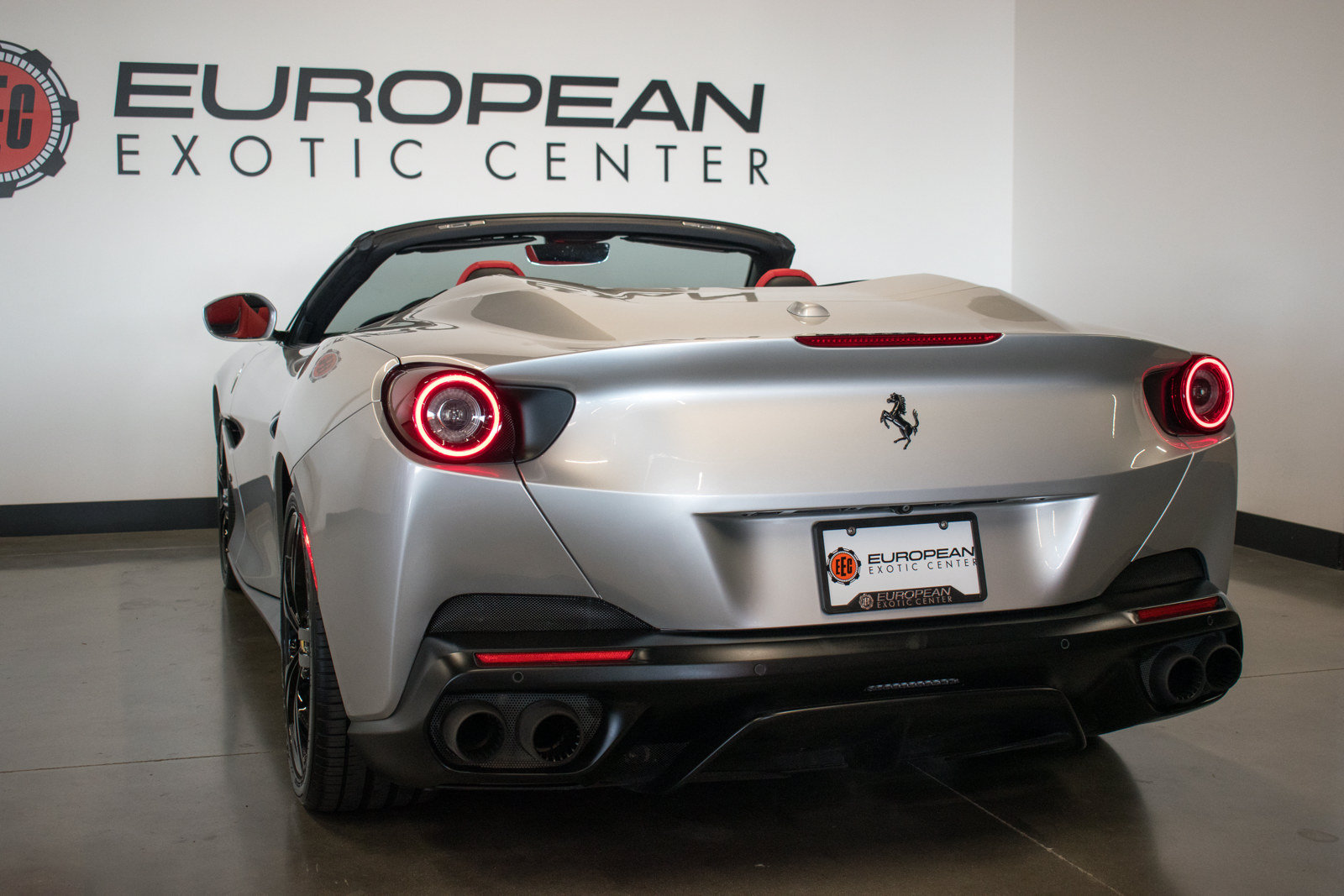 Used 2019 Ferrari Portofino RWD image 30