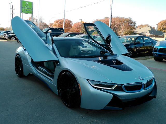 Used 2015 BMW i8 image 12