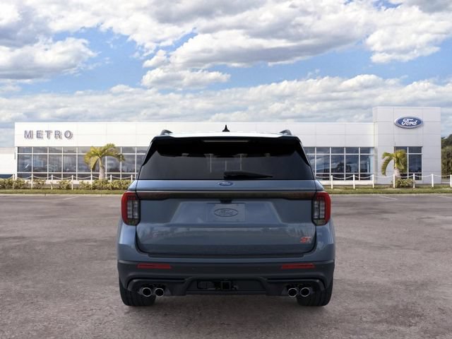 New 2026 Ford Explorer ST RWD image 9