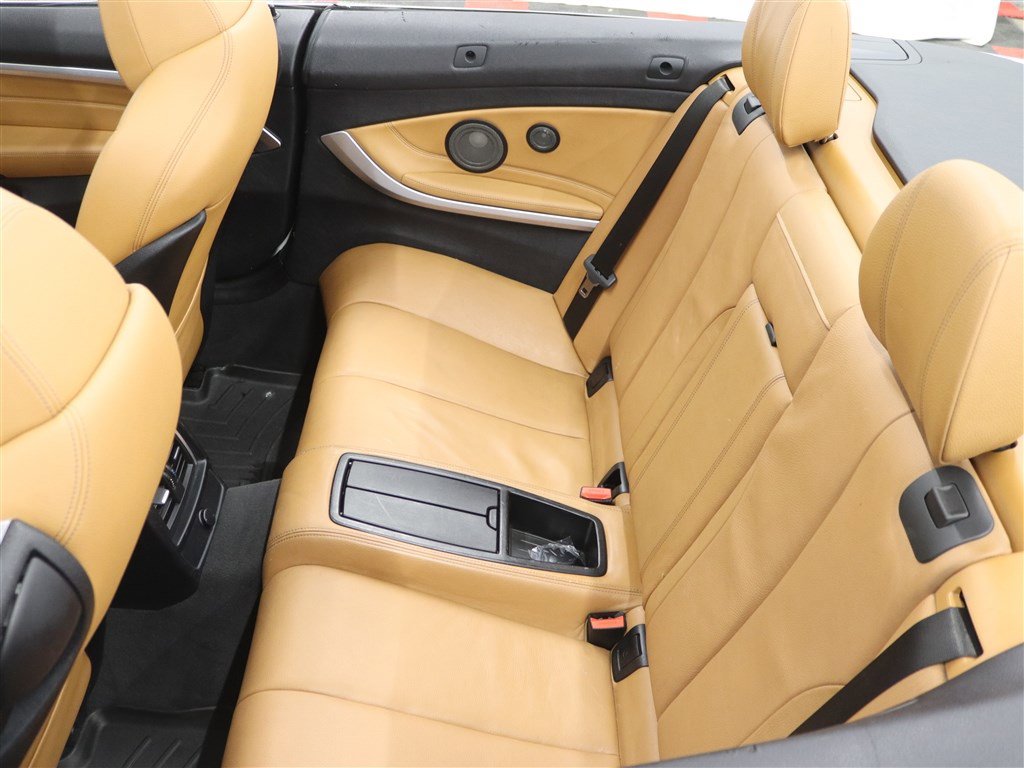 Used 2018 BMW 430i xDrive Convertible image 13