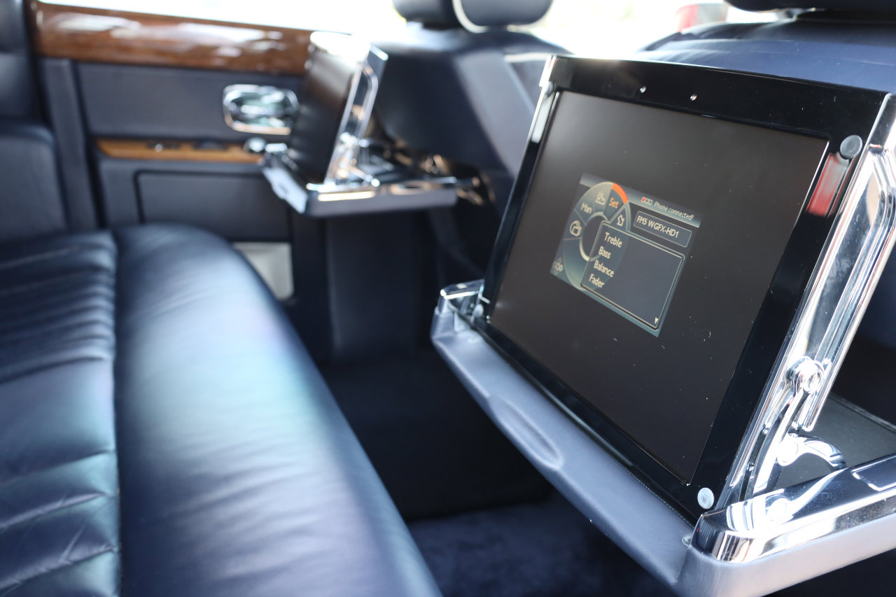 Used 2011 Rolls-Royce Phantom Sedan image 70