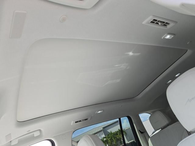 New 2026 Buick Enclave Avenir w/ Super Cruise Package FWD image 26