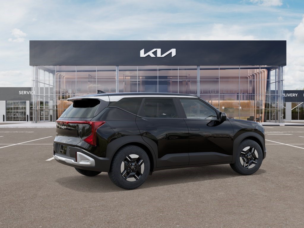 New 2027 Kia Seltos LX FWD image 7