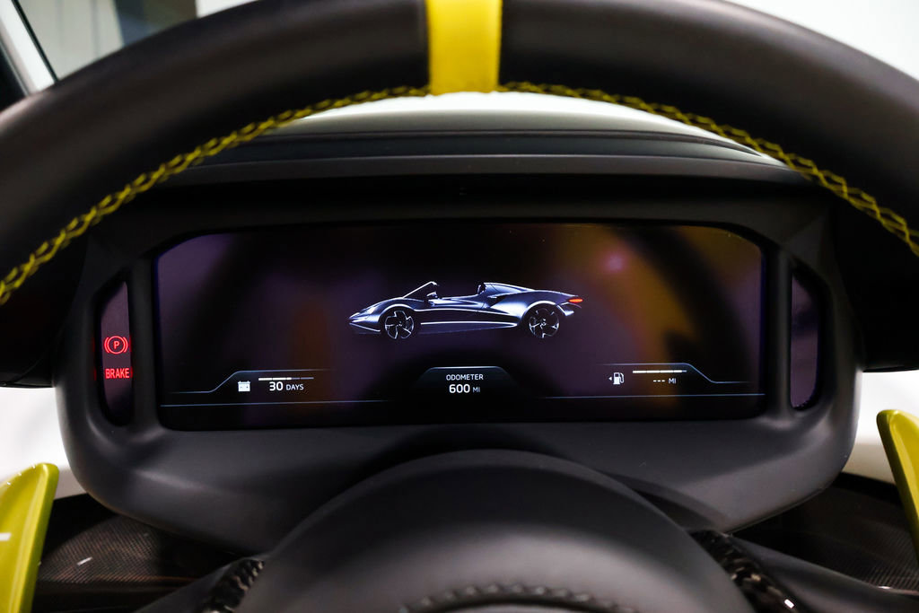 Used 2021 McLaren Elva RWD image 38