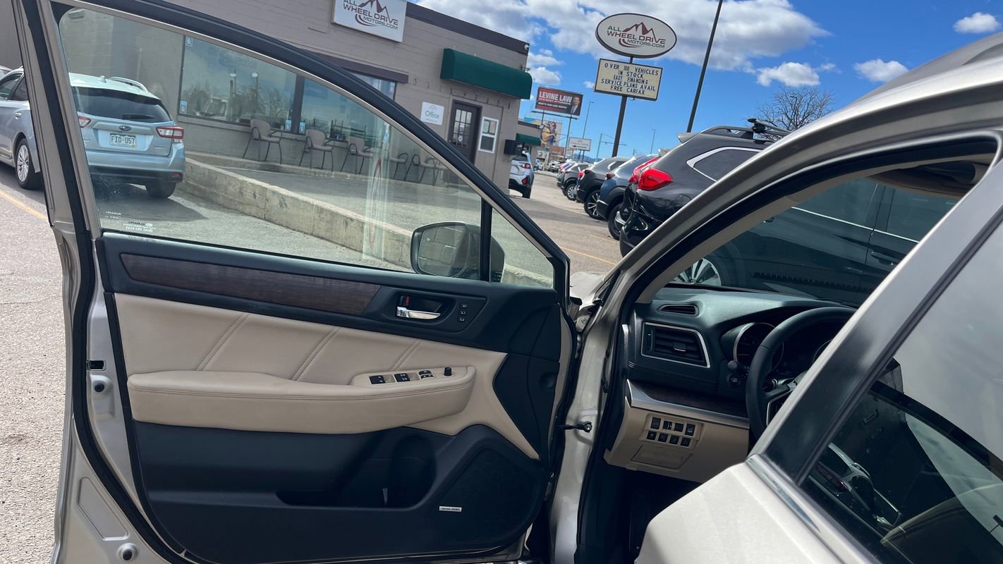 Used 2018 Subaru Outback 2.5i Limited image 10