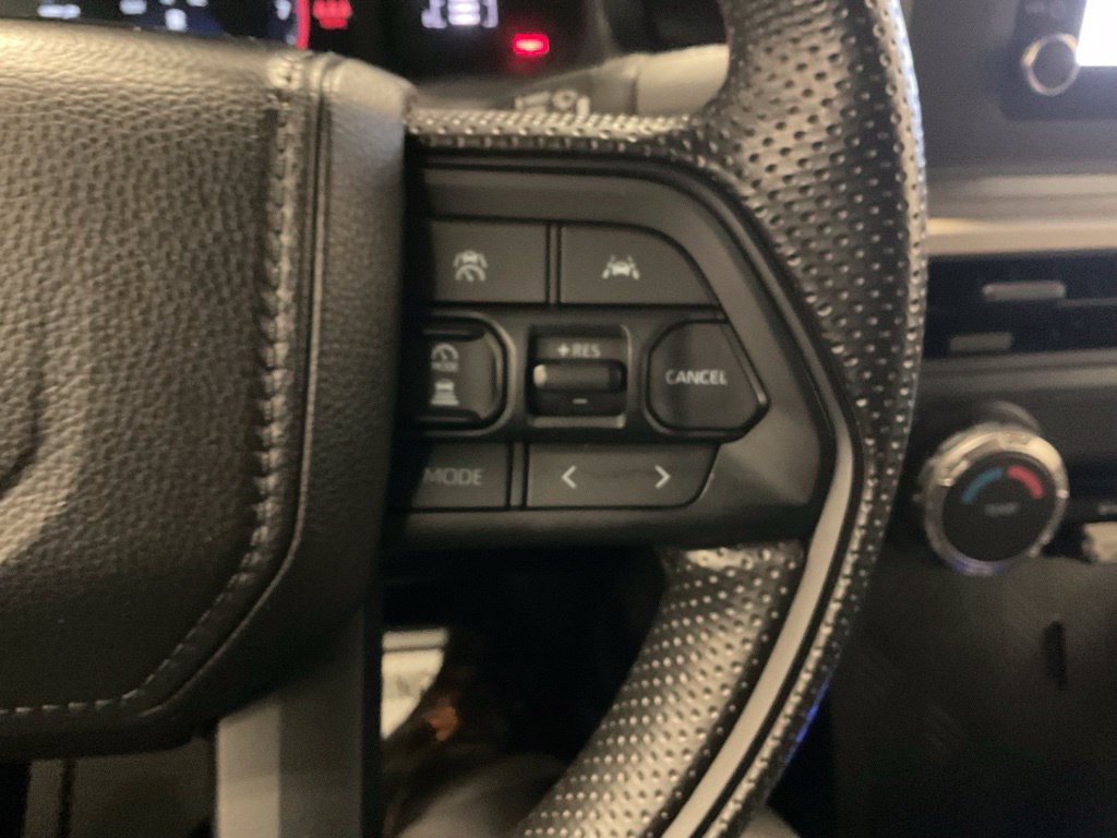 Used 2025 Toyota Tacoma SR5 AWD/4WD image 20