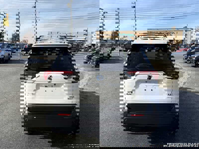 Used 2022 Toyota RAV4 LE image 6