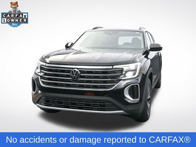 Used 2025 Volkswagen Atlas SE FWD image 2